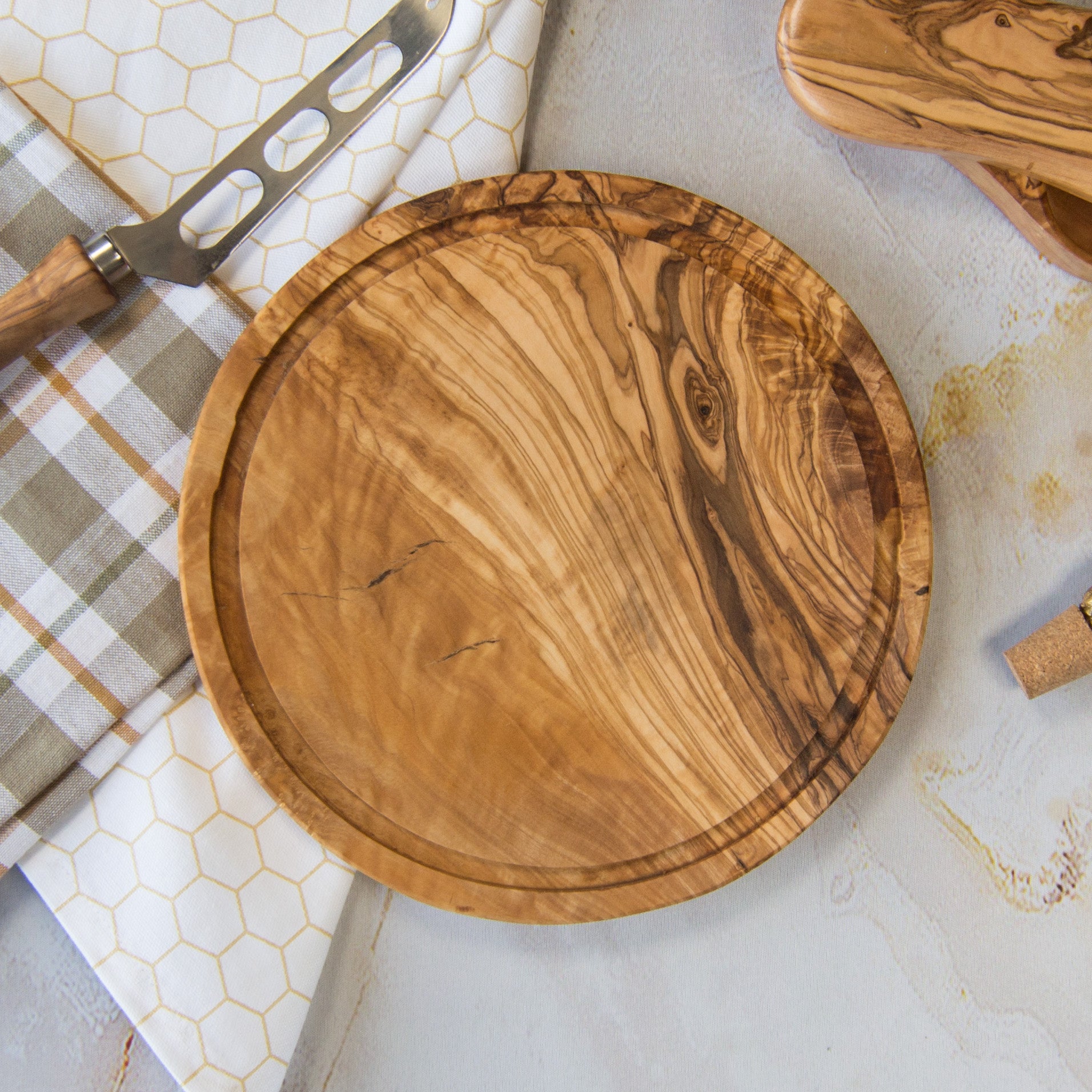 Round wood board online
